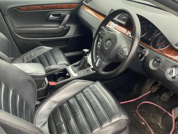 Volkswagen Passat SUV, Diesel, 2011, White