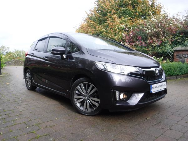 Honda Fit Hatchback, Petrol Hybrid, 2016, Grey