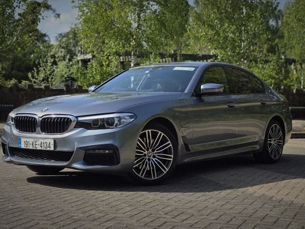 BMW 5-Series Saloon, Petrol Plug-in Hybrid, 2019, Blue