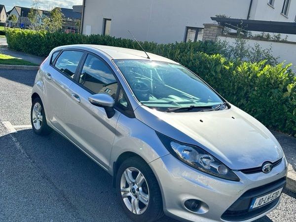 Ford Fiesta Hatchback, Diesel, 2010, Silver