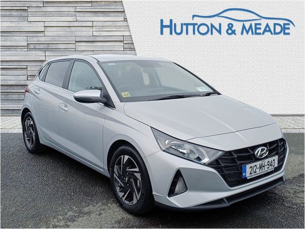 Hyundai i20 Hatchback, Petrol, 2021, Grey