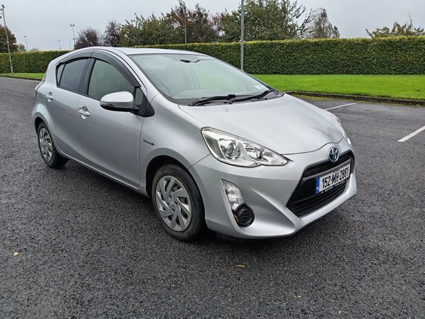 Toyota Aqua Hatchback, Petrol Hybrid, 2015, Silver