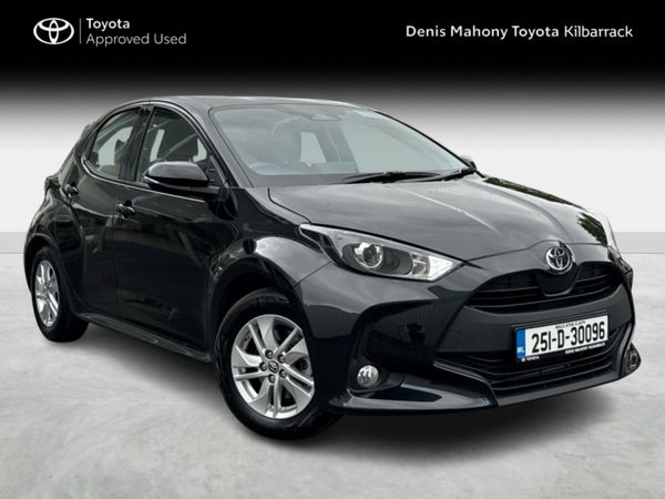 Toyota Yaris Hatchback, Petrol Hybrid, 2025, Black