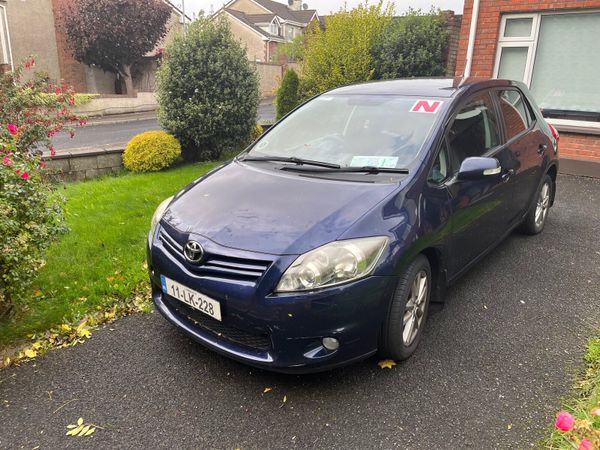 Toyota Auris Hatchback, Petrol, 2011, Blue