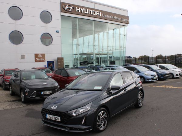 Hyundai i20 Hatchback, Petrol, 2025, Grey