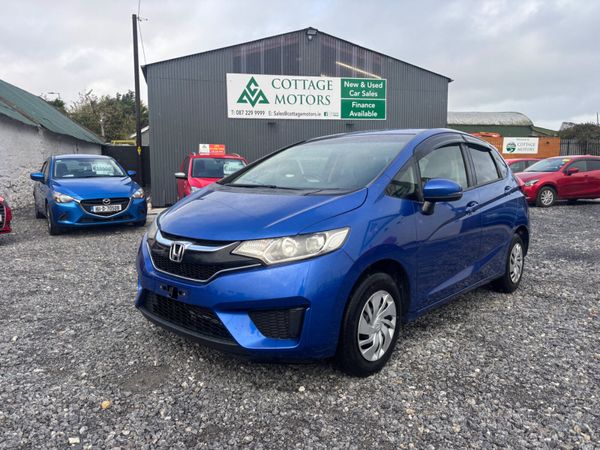 Honda Fit Hatchback, Petrol, 2016, Blue