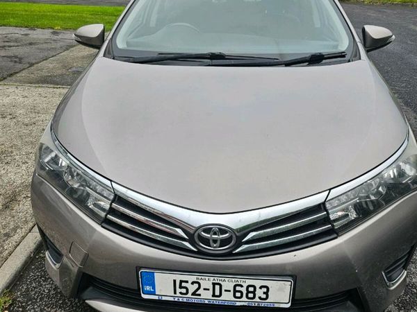 Toyota Corolla Saloon, Diesel, 2015, Bronze