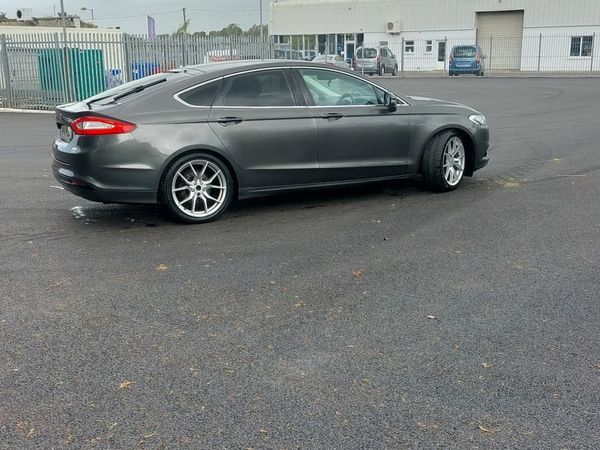 Ford Mondeo Hatchback, Diesel, 2016, Grey