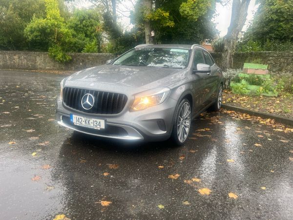 Mercedes-Benz GLA SUV, Diesel, 2014, Grey
