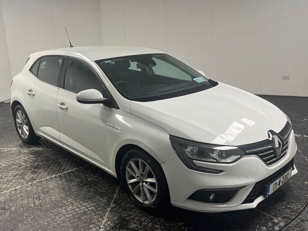 Renault Megane Hatchback, Diesel, 2017, White