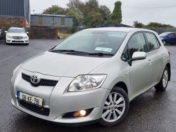 Toyota Auris Hatchback, Diesel, 2008, Silver
