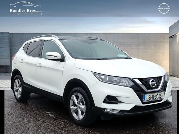 Nissan Qashqai MPV, Petrol, 2018, White