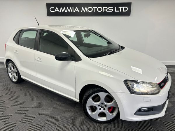 Volkswagen Polo Hatchback, Petrol, 2013, White