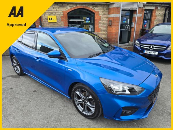 Ford Focus Hatchback, Petrol, 2019, Blue