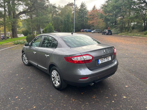 Renault Fluence Saloon, Diesel, 2013, Grey