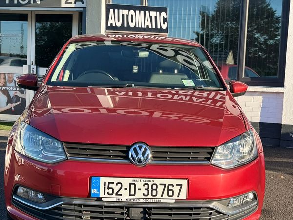 Volkswagen Polo Hatchback, Petrol, 2015, Red