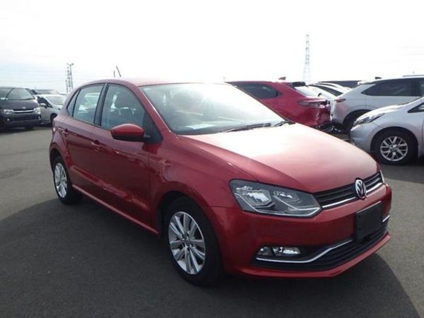 Volkswagen Polo Hatchback, Petrol, 2016, Burgundy