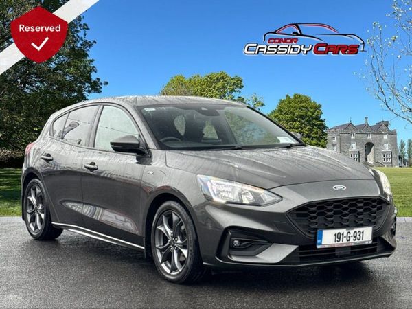 Ford Focus Hatchback, Diesel, 2019, Grey