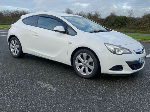 Opel Astra Hatchback, Petrol, 2013, White