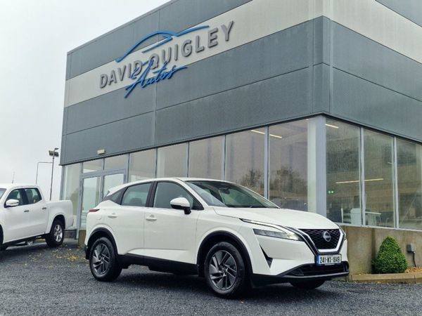 Nissan Qashqai MPV, Petrol, 2024, White
