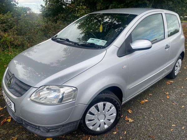 Volkswagen Fox Hatchback, Petrol, 2011, Silver