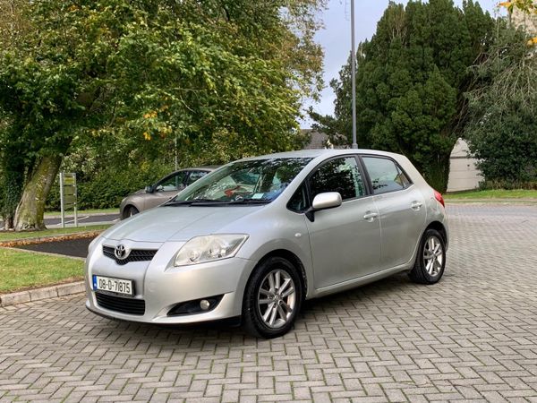 Toyota Auris Hatchback, Diesel, 2008, Silver