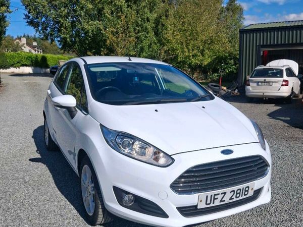 Ford Fiesta Hatchback, Diesel, 2014, White