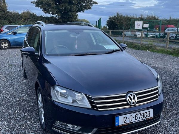 Volkswagen Passat Estate, Petrol, 2012, Blue