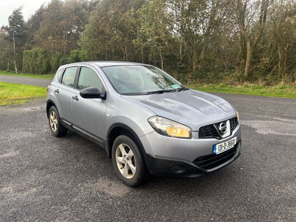 Nissan Qashqai Hatchback, Diesel, 2013, Grey