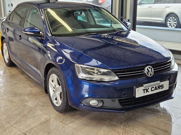 Volkswagen Jetta Saloon, Diesel, 2014, Blue