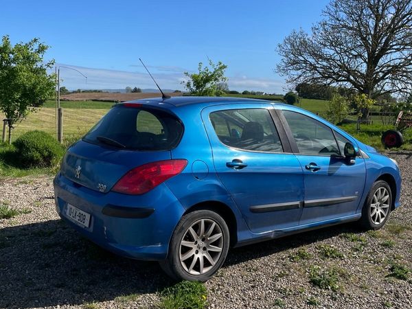 Peugeot 308 Hatchback, Diesel, 2010, Blue