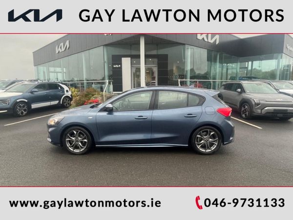Ford Focus Hatchback, Petrol, 2019, Blue