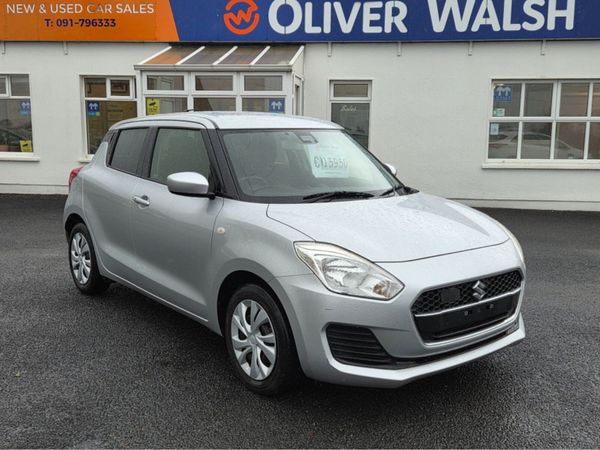 Suzuki Swift Hatchback, Petrol, 2019, Silver