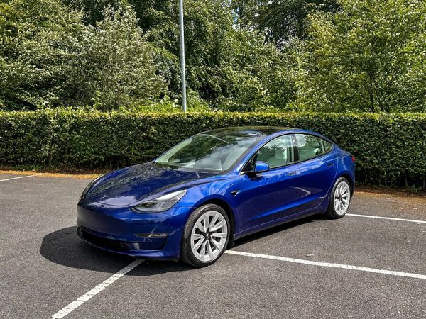 Tesla Model 3 Hatchback, Electric, 2021, Blue