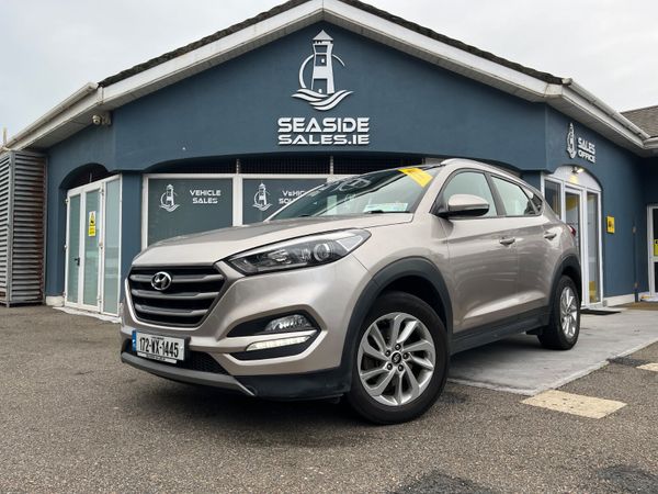 Hyundai Tucson SUV, Diesel, 2017, Gold