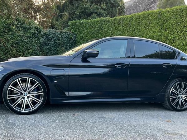 BMW 5-Series Saloon, Petrol Plug-in Hybrid, 2019, Black