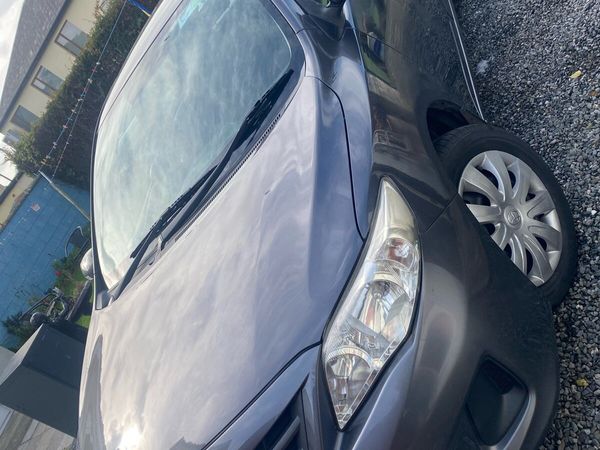 Toyota Corolla Saloon, Petrol, 2011, Grey