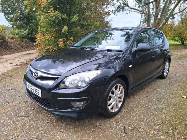 Hyundai i30 Hatchback, Diesel, 2011, Black