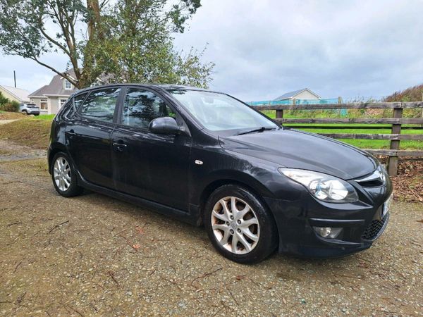 Hyundai i30 Hatchback, Diesel, 2011, Black