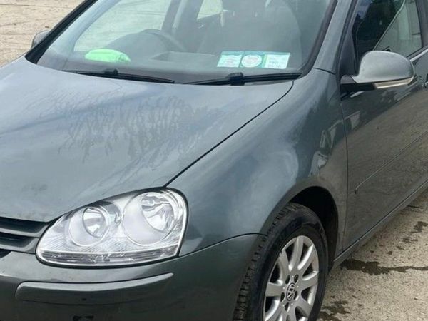 Volkswagen Golf Hatchback, Petrol, 2008, Green