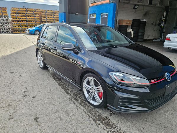Volkswagen Golf Hatchback, Petrol, 2020, Black