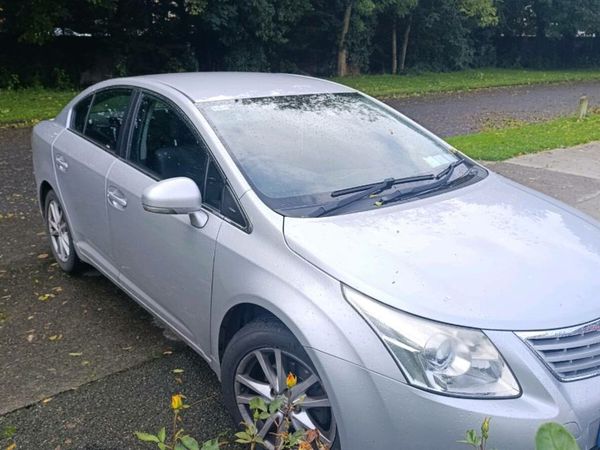 Toyota Avensis Saloon, Diesel, 2011, Silver