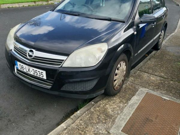 Opel Astra Hatchback, Petrol, 2008, Black