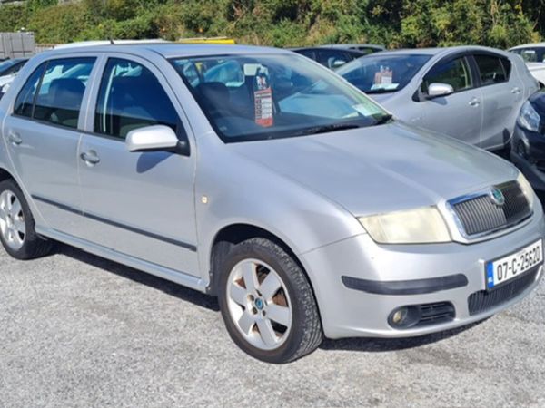 Skoda Fabia Hatchback, Petrol, 2007, Silver