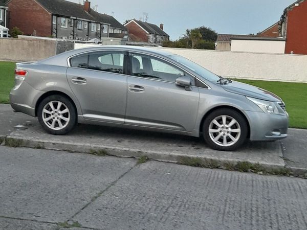 Toyota Avensis Saloon, Diesel, 2011, Grey