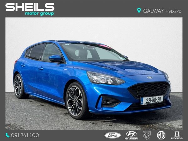 Ford Focus Hatchback, Petrol Hybrid, 2022, Blue