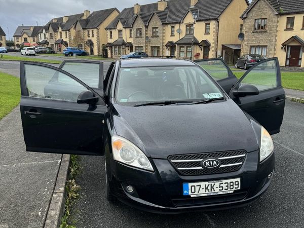 Kia Ceed Hatchback, Diesel, 2007, Black