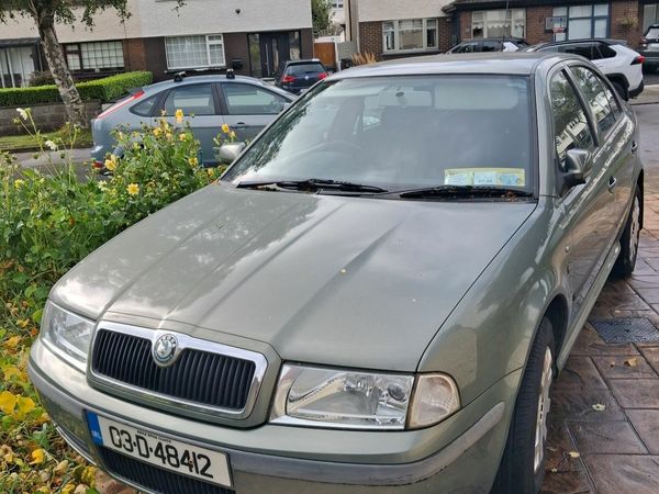Skoda Octavia Hatchback, Petrol, 2003, Green