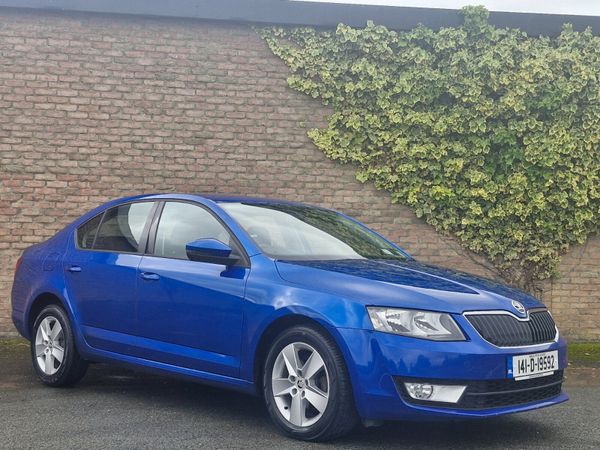 Skoda Octavia Saloon, Diesel, 2014, Blue