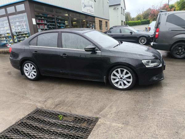 Volkswagen Jetta Saloon, Diesel, 2012, Black